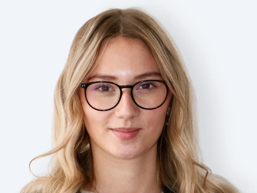 Porträtfoto Von Stella Heubaum